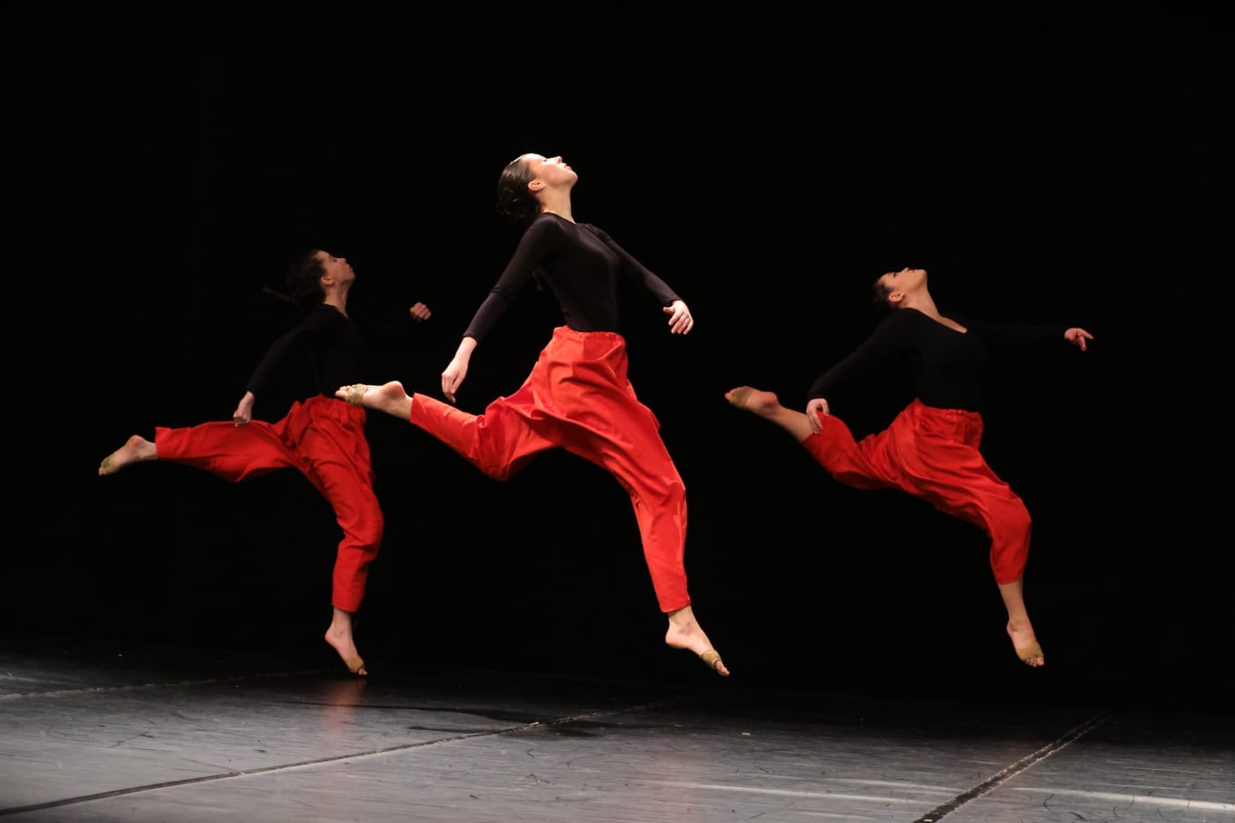 Groupe de 2 danseuses lors d'un Gala de danse